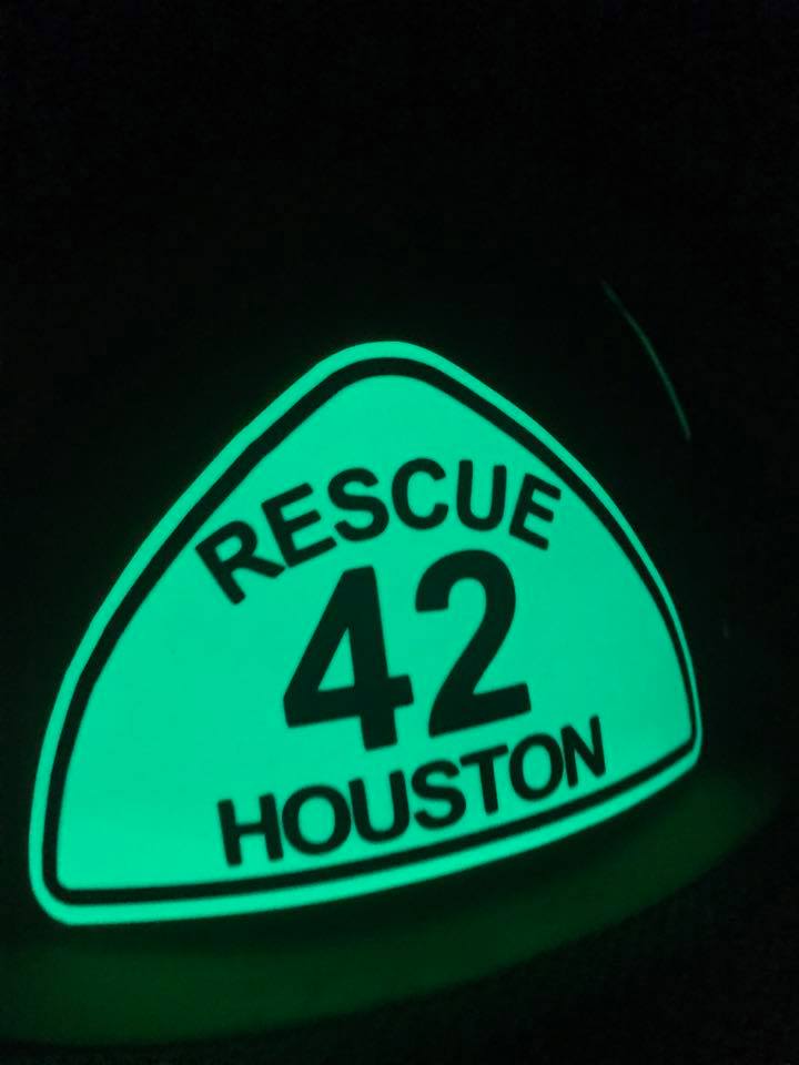 Modern Style Shield Decal