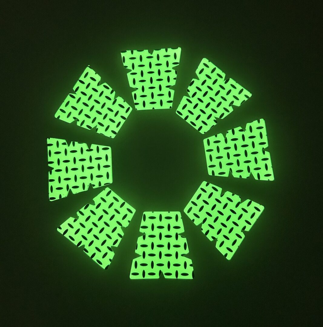 Tetrahedron (8 pack)
